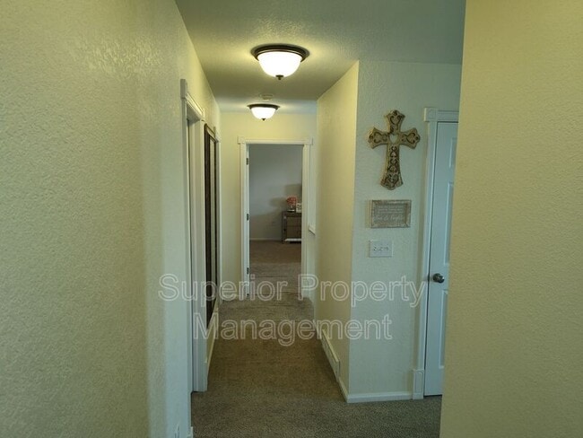 Building Photo - 8203 Stagecoach Rd