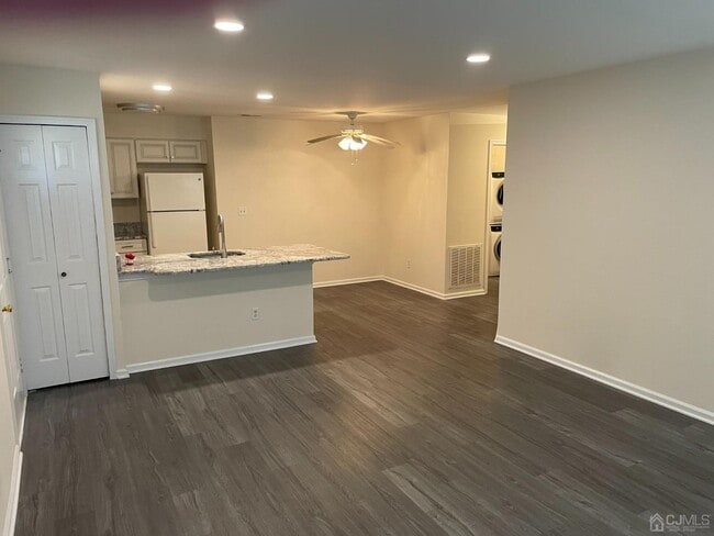 Building Photo - 181 Blew Ct