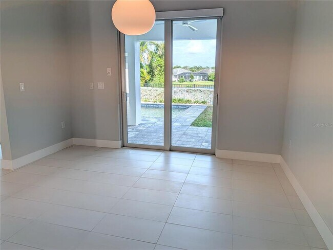 Building Photo - 7744 Sandhill Lake Dr