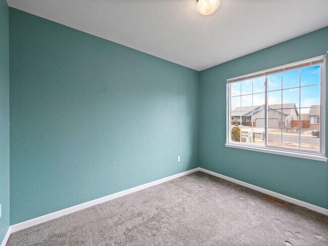 Building Photo - Beautiful 3-Bed Ranch Near Parks, Shops & Dining