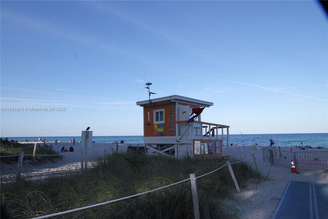 Building Photo - 1801 S Ocean Dr