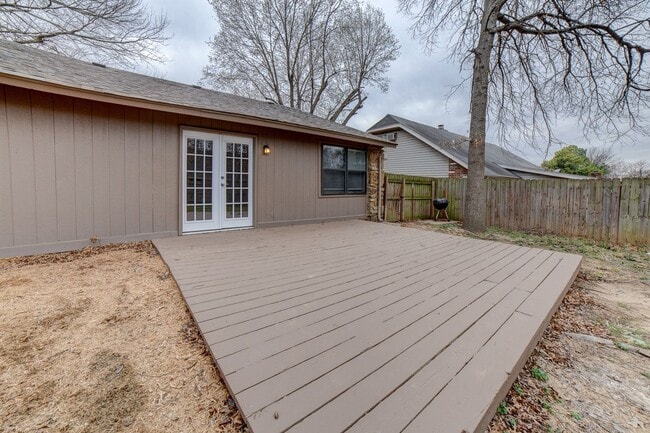 Building Photo - 3 Bed | 2 Bath | Tulsa | 1,511 SQFT