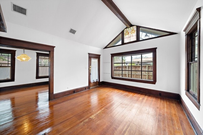 Building Photo - 1517 Indiana St