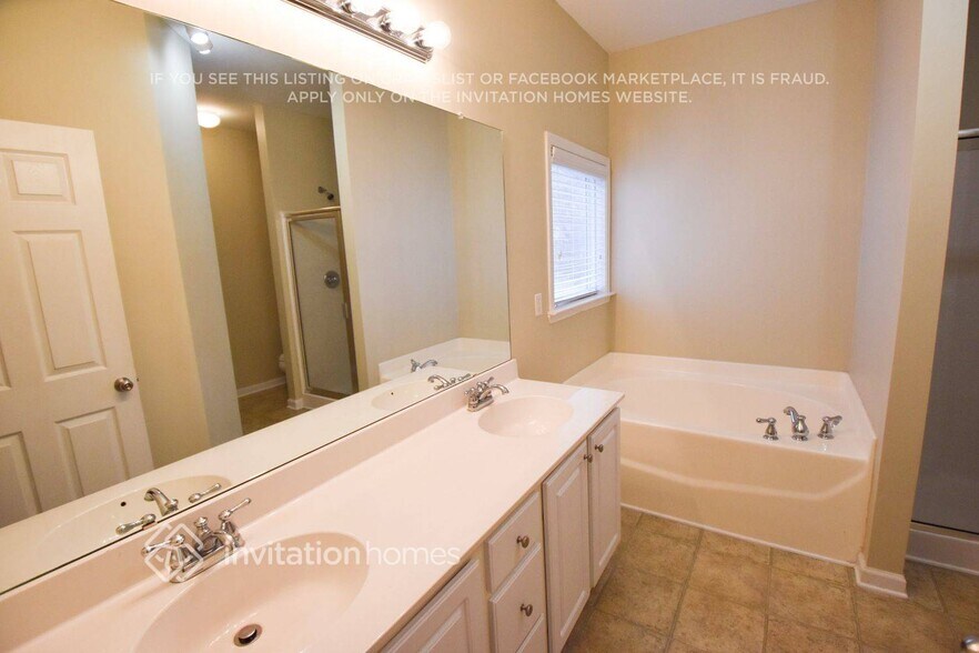 Building Photo - 9103 Valleyview Ct