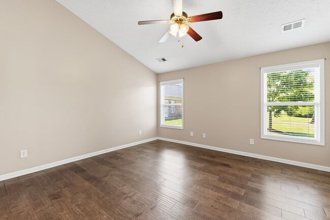 Building Photo - 395 Devon Chase Hill