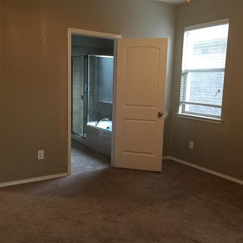 Building Photo - 12220 Walden Wood Dr