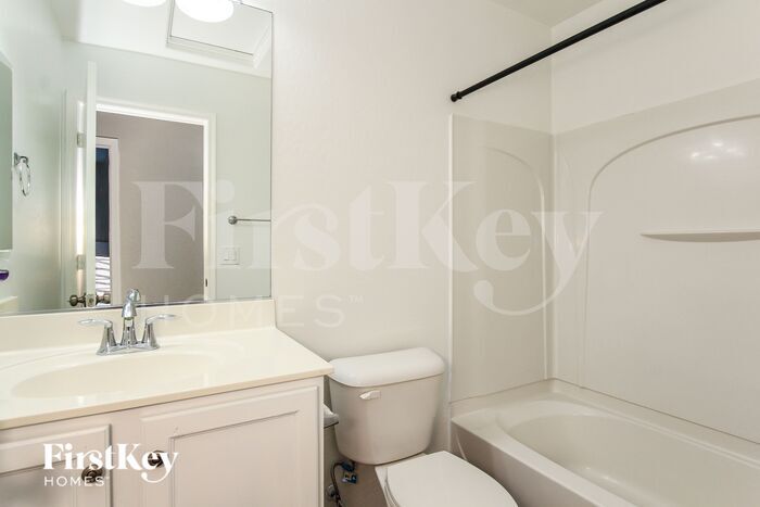 Building Photo - 3514 S 186th Ln