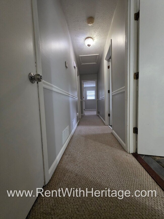 Building Photo - WOW! Fantastic 4Bedroom/ 2 Bath Ranch With All The Upgrades / Great Location / Popular Alexander ...