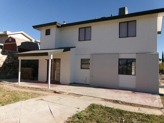 Building Photo - 7013 Echo Cliffs Dr
