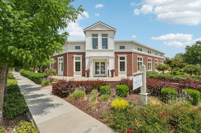 Building Photo - The Mason