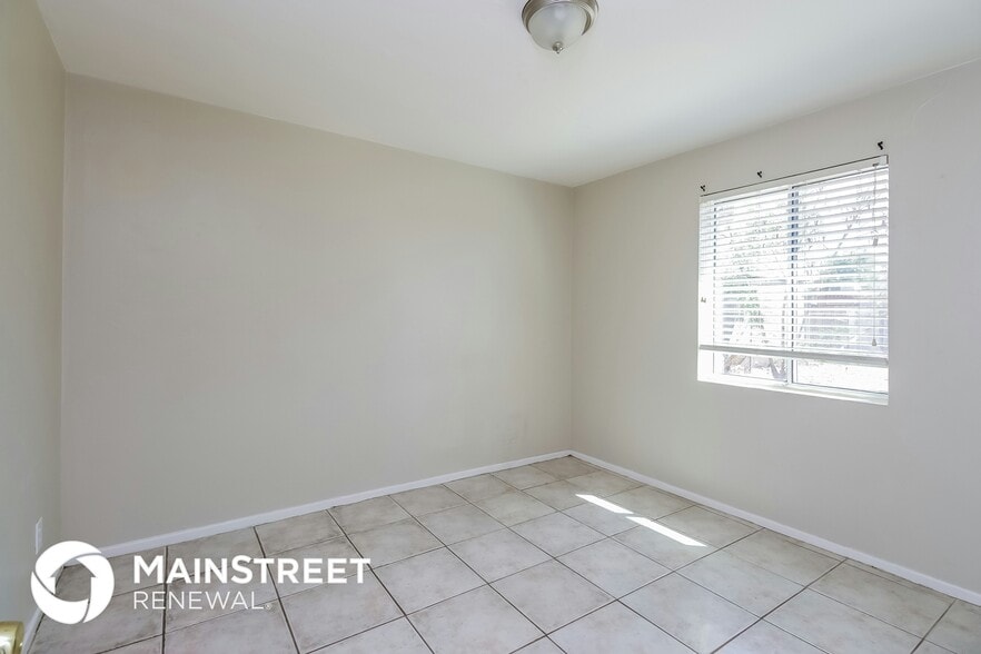 Building Photo - 2235 E Nancy Ln