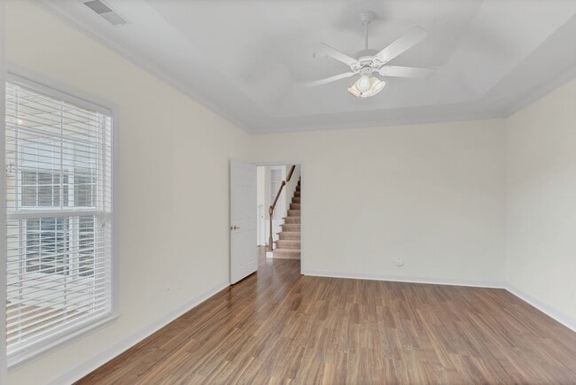 Building Photo - 7018 Sunrise Cir