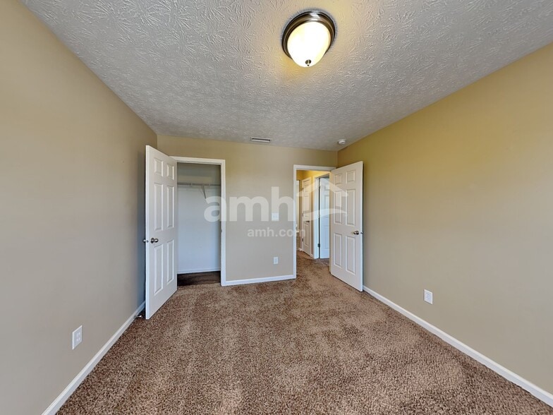 Building Photo - 3862 Dusty Sands Rd
