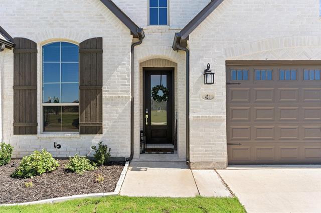 Building Photo - 421 Wolf Creek Dr