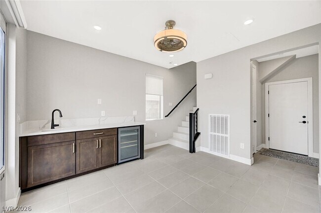 Building Photo - 11580 Midnight Melody Ave
