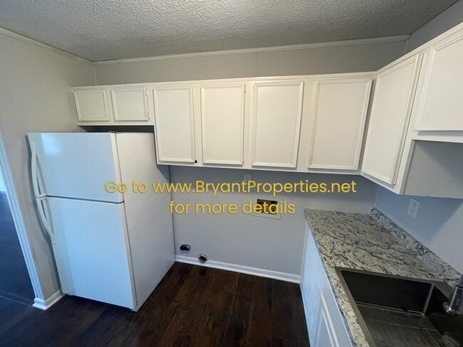 Building Photo - 5155 Hilson Rd