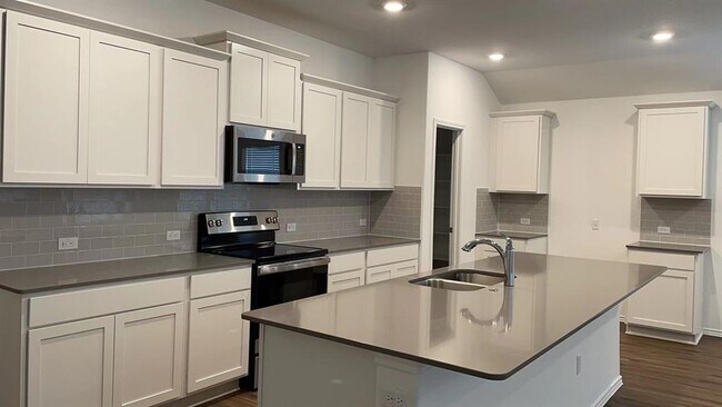 Building Photo - 213 Chickasaw Ln