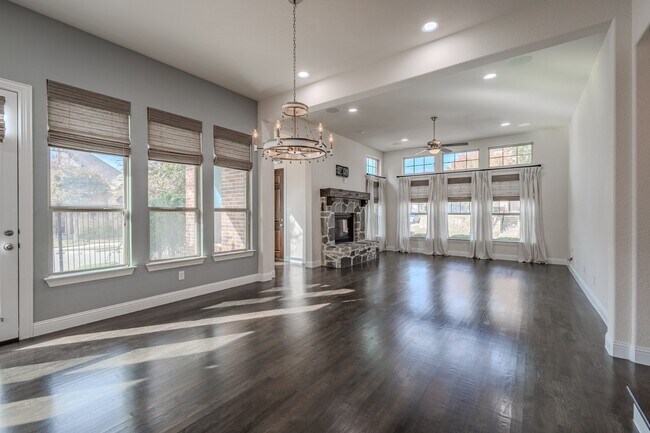 Building Photo - 1117 Ferndale Dr