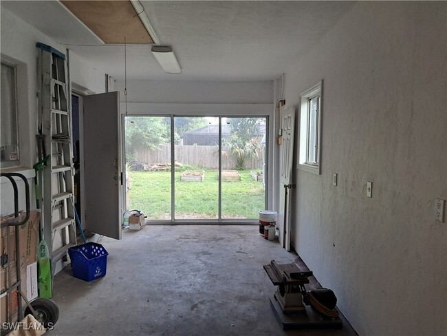 Building Photo - 13914 Nassau St