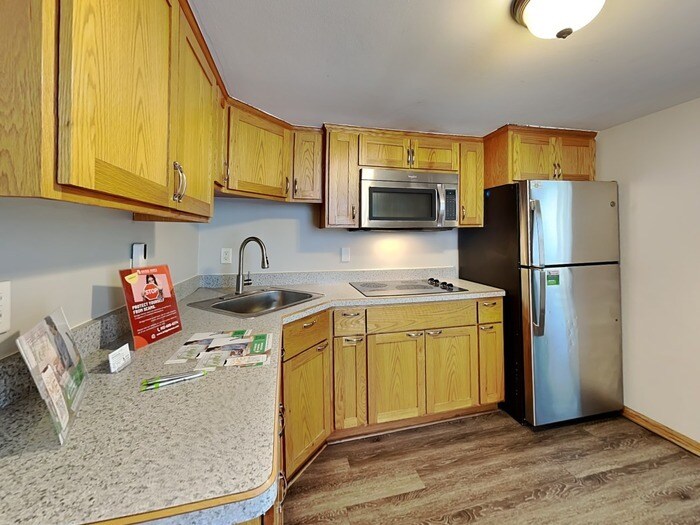 Building Photo - 5415 Emerson Ave N