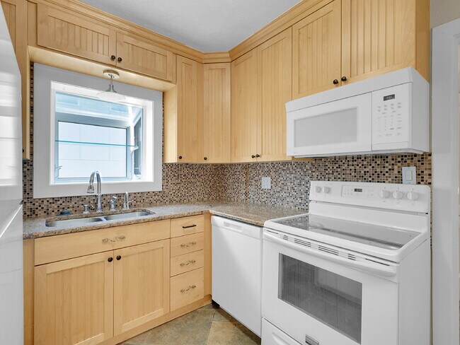 Building Photo - $2,295.00, 1 Bed, 1 Bath Home in Denver