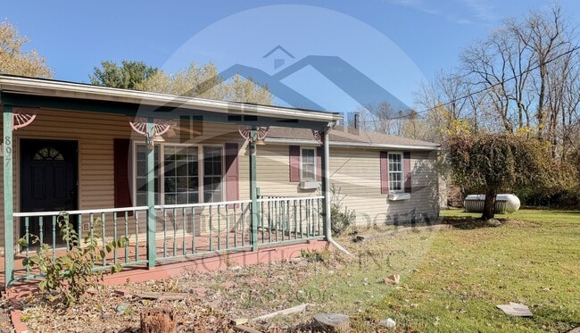 Building Photo - Ranch Home in Madison Close to 71