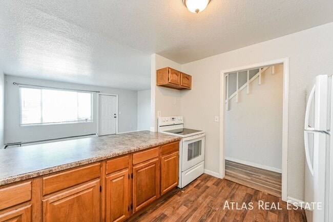 Building Photo - 3210 W Longfellow Pl