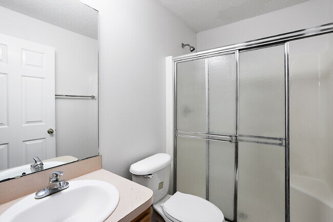 Building Photo - 512 Paulling Dr