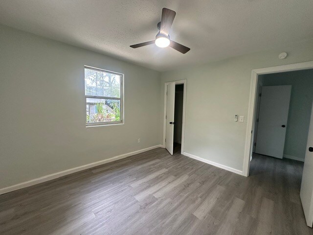 Building Photo - Beautifully Renovated 4 Bedroom Home With Modern Finishes