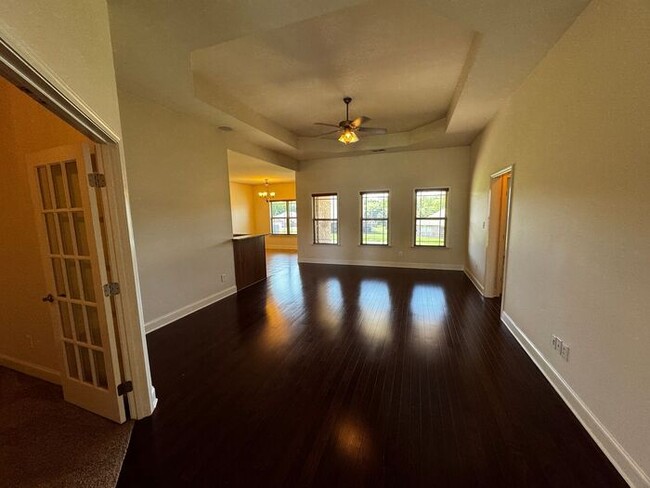 Building Photo - Available now in amazing location