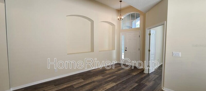Building Photo - 5221 Clover Mist Dr