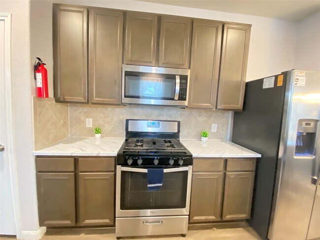 Building Photo - 17151 Cory Cornel Ln