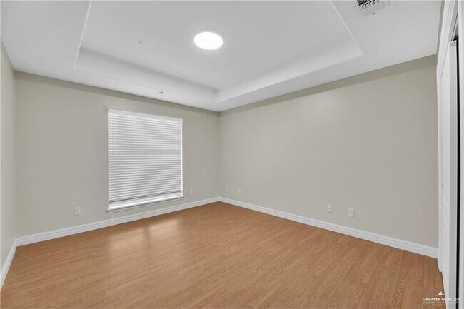 Building Photo - 321 Condor Ave