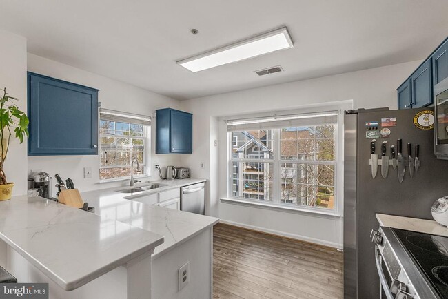 Building Photo - 164 Kendrick Pl