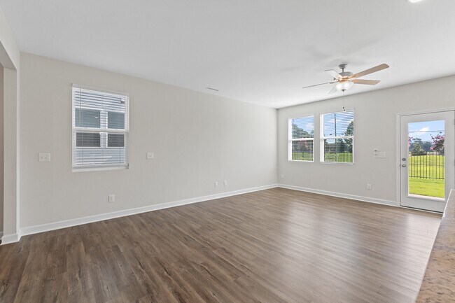 Building Photo - 35 Village Edge Dr