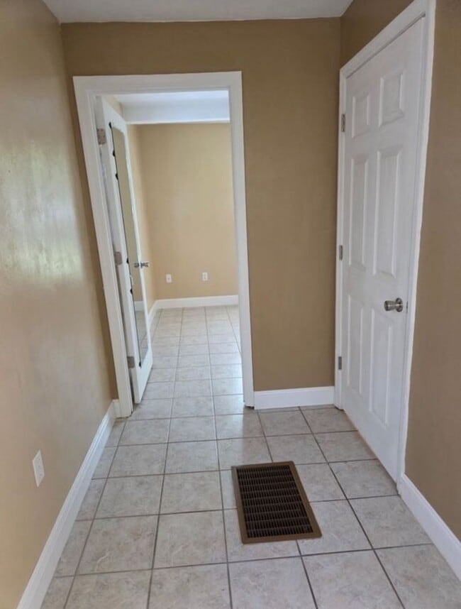 Building Photo - Cozy 1 Bedroom for Rent