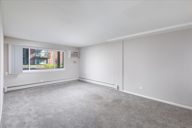 Building Photo - 5740 East Ave