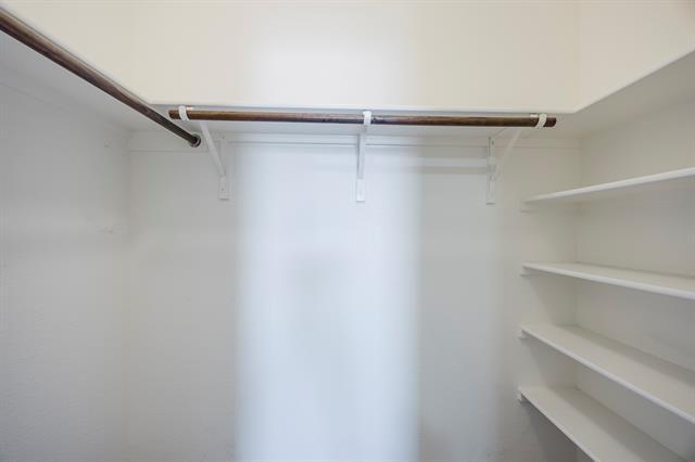 Building Photo - 6646 DeLeon St