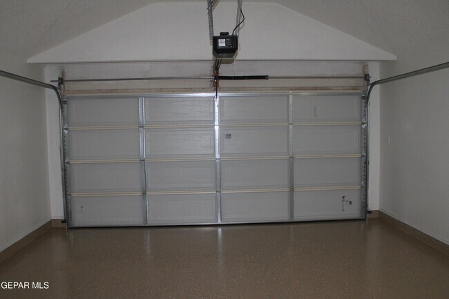 Building Photo - 1472 Sierra De Oro Dr