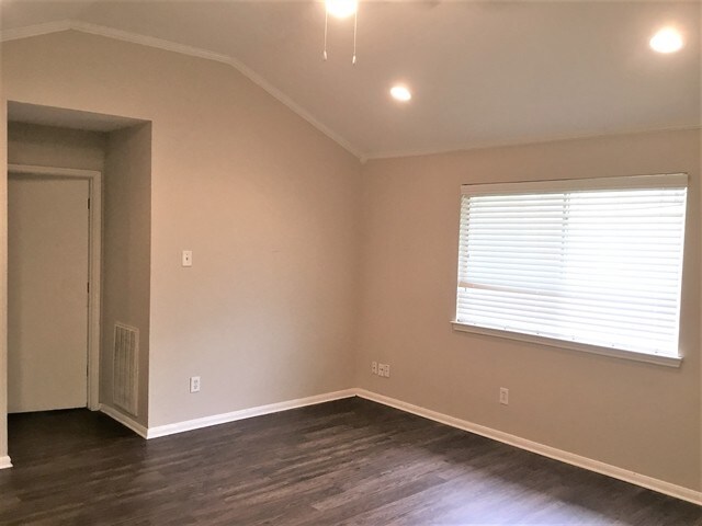 Building Photo - 2811 Copra Ln