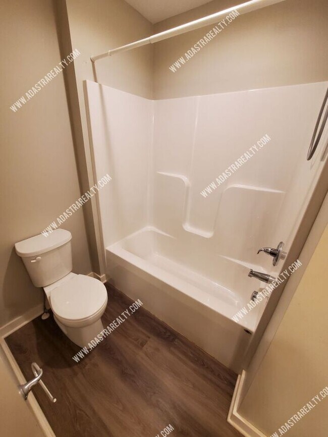 Building Photo - Gorgeous Like New-Built in 2020-Louisburg Town Home-Available in JULY!!