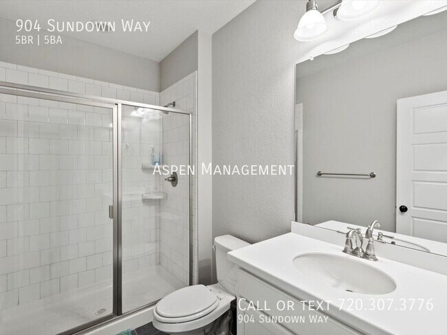 Building Photo - 904 Sundown Way