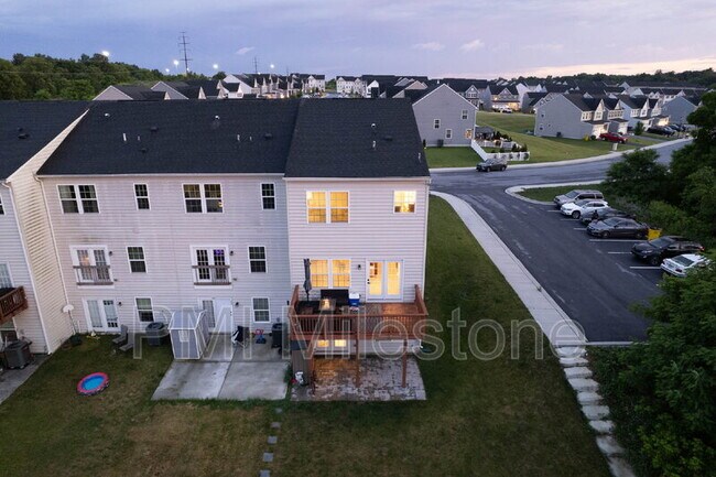 Building Photo - 367 Ontario Dr