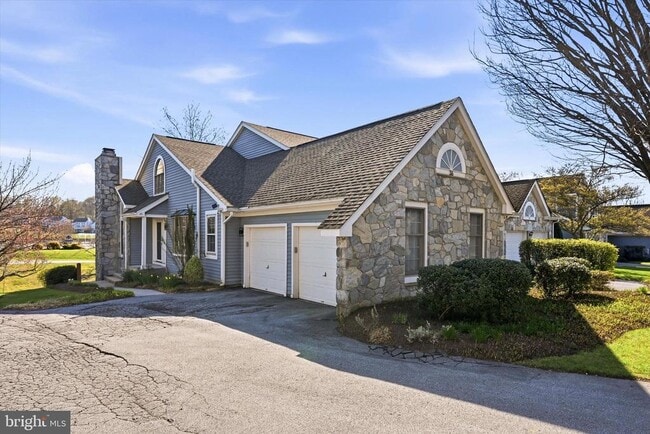 Building Photo - 36 Southampton Parish Rd