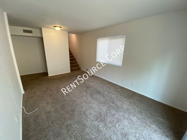 Building Photo - 43328 Lookabout Rd