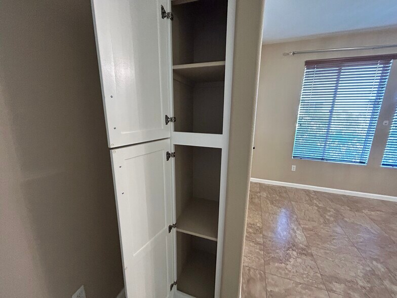 Building Photo - 6605 N 93rd Ave