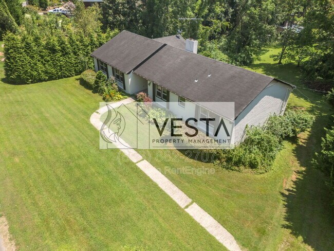 Building Photo - 90 Knob Hill Rd