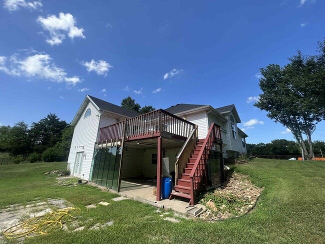 Building Photo - CARTHAGE: BEAUTIFUL 2,864 SQFT 5 BEDROOM /...