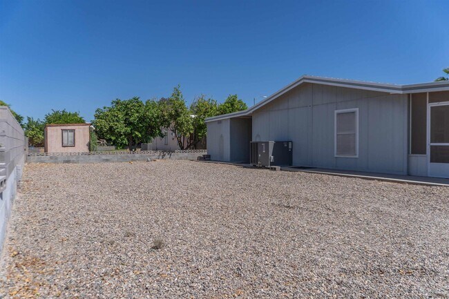 Building Photo - 10772 S Williams Ave