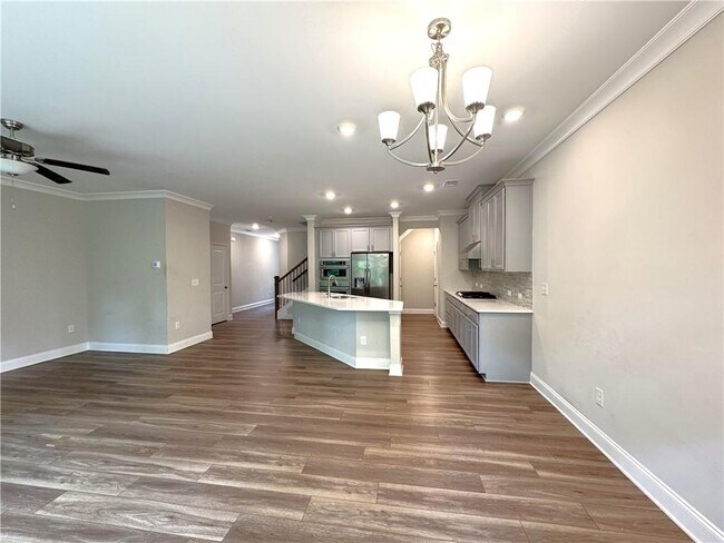 Building Photo - 1468 Edgebrook Ct NE